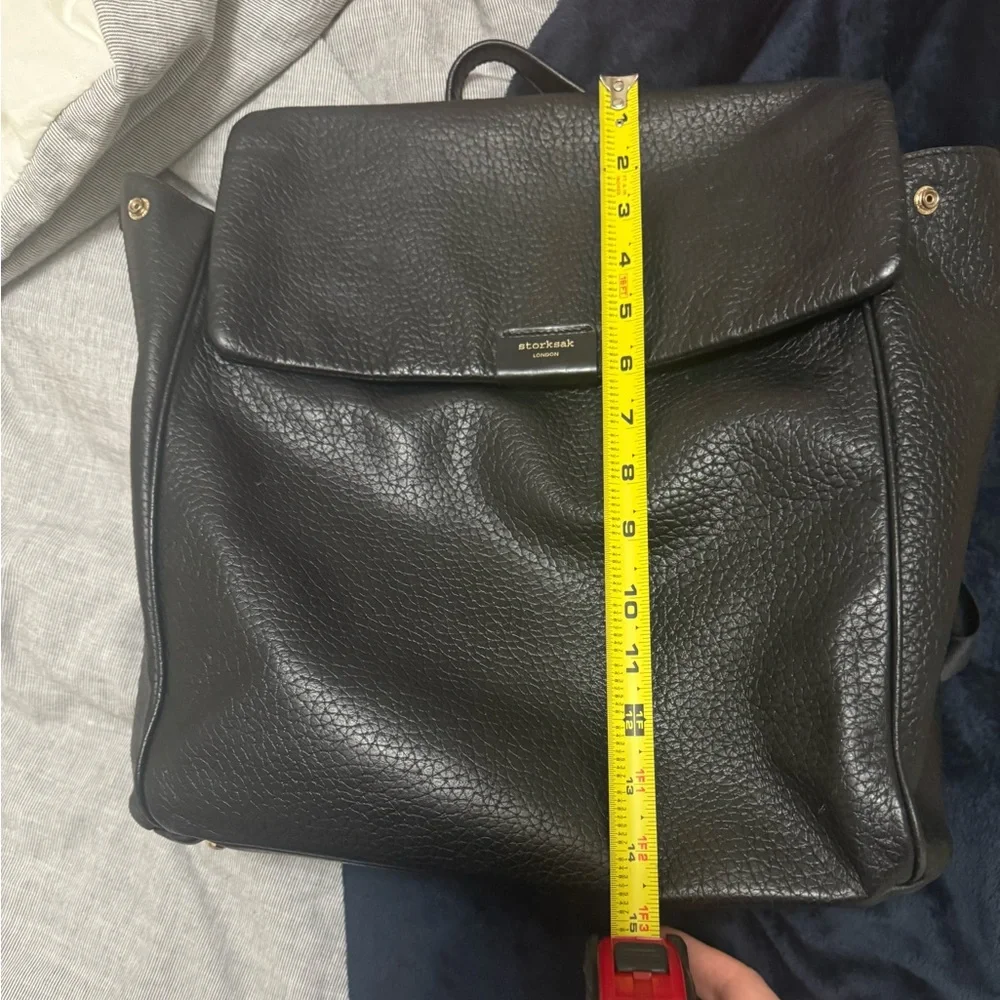 Storksak St James convertible leather Diaper Backpack - Picture 7 of 13